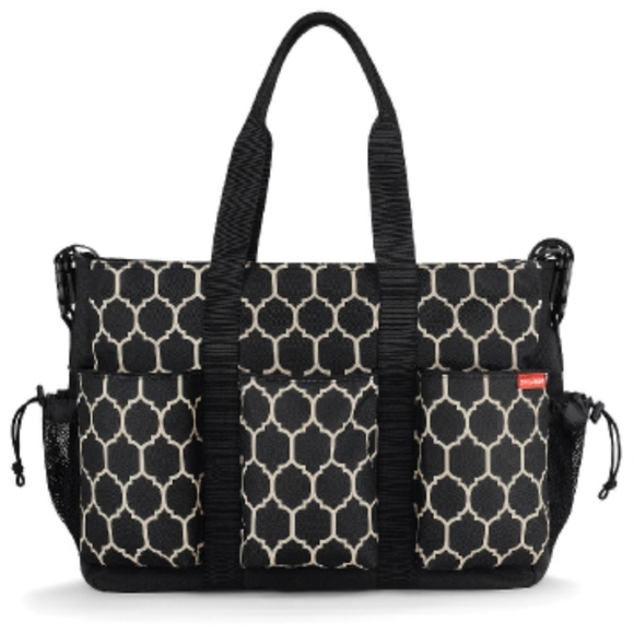 Skip & Hop large Double duo diaper bag, designed to fit on a double stroller. - Picture 2 of 13